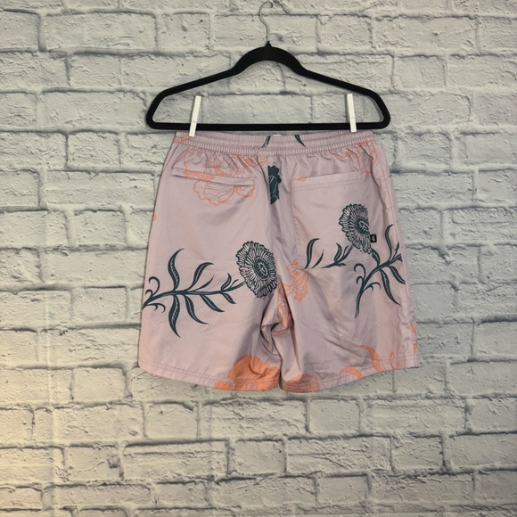 Adult Unisex Nike Swim Trunks - Picture 6 of 6